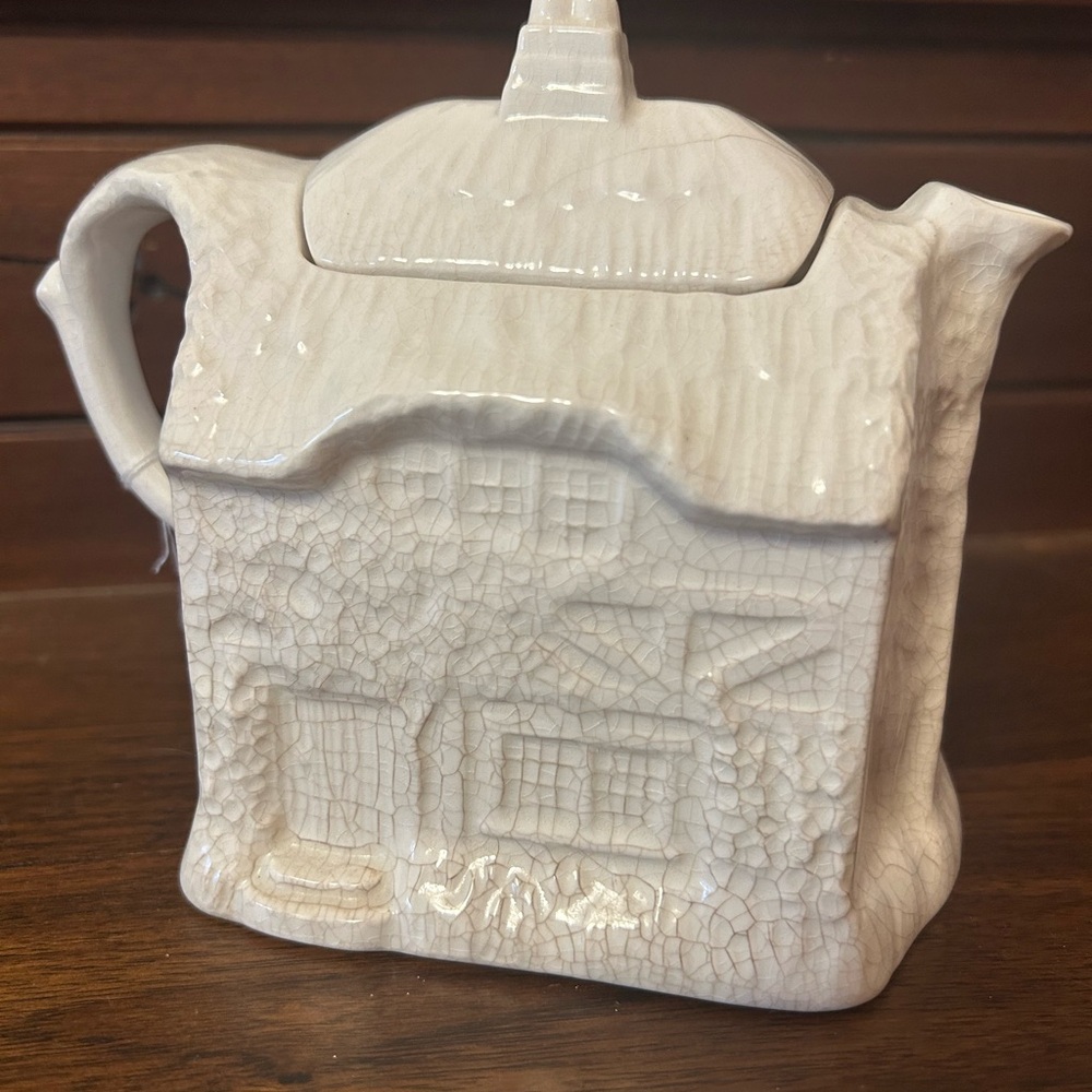RARE Vintage Royal Winton Cottage Teapot - Cottagecore Home Decor